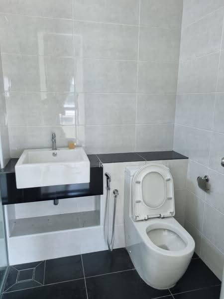 Terraced House for Rent in Bandar Cassia (Batu Kawan) - Peter Yeoh - Bathroom - PropertyGuru.com.my