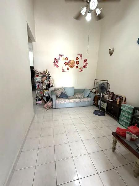 1-storey Terraced House for Sale in Taman Molek (Johor Bahru) - Karl Lim - Living Room - PropertyGuru.com.my
