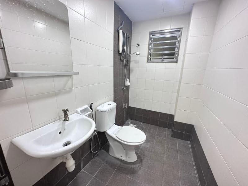 Terraced House for Sale in Laman Rimbunan (Kepong) - Kelven Tan - Bathroom - PropertyGuru.com.my
