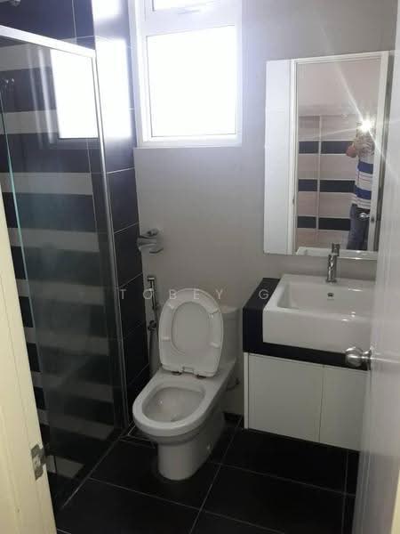 Pangsapuri untuk Dijual di Central Residence @ Sungai Besi - Tobey G - Bathroom - PropertyGuru.com.my