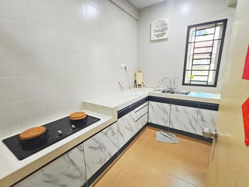 2-storey Terraced House for Sale in Bukit Indah (Iskandar Puteri (Nusajaya)) - Shirley Yap - Kitchen - PropertyGuru.com.my