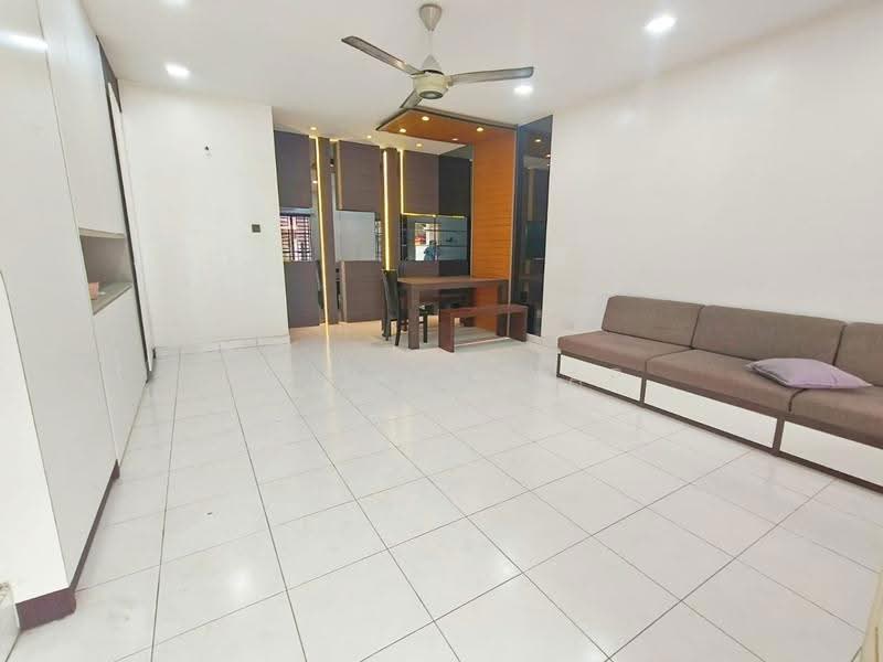 2-storey Terraced House for Sale in Bukit Indah (Iskandar Puteri (Nusajaya)) - Shirley Yap - Living Room - PropertyGuru.com.my