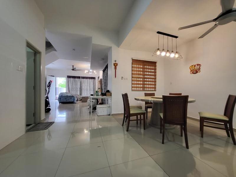 Rumah Teres 2-Tingkat untuk Dijual di Bandar Tasik Puteri (Rawang) - Dave Tan - Dining Room - PropertyGuru.com.my