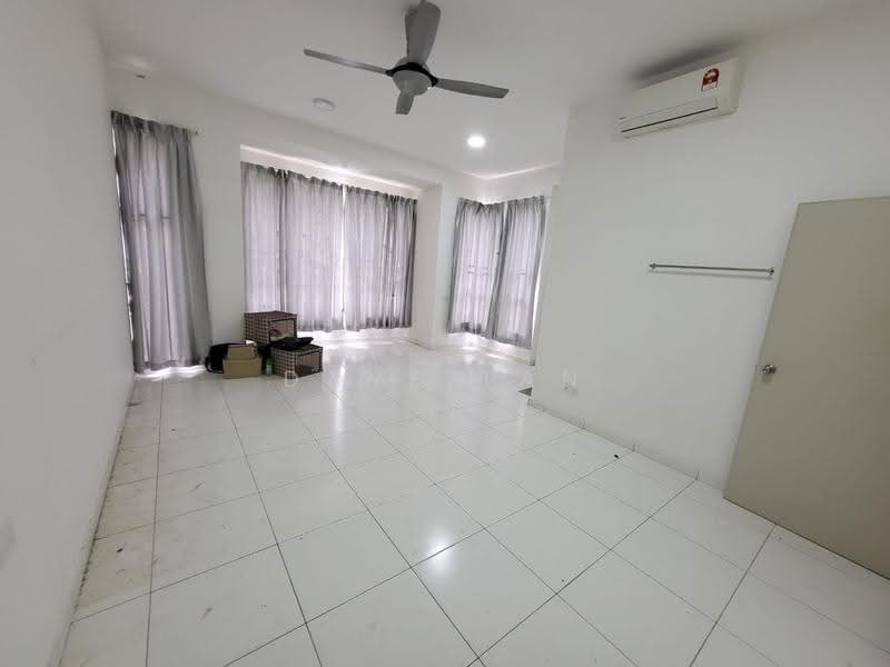 Rumah Teres 2-Tingkat untuk Dijual di Bandar Tasik Puteri (Rawang) - Dave Tan - Living Room - PropertyGuru.com.my
