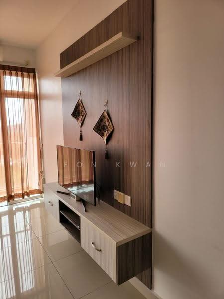 Kondominium untuk Disewa di Dwiputra Residences - Leon Kwan - Living Room - PropertyGuru.com.my