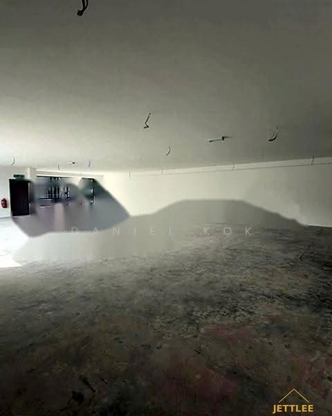 Semi-D Factory for Rent in Taman Perindustrian Air Hitam (Klang) - Daniel Kok - Car Park - PropertyGuru.com.my