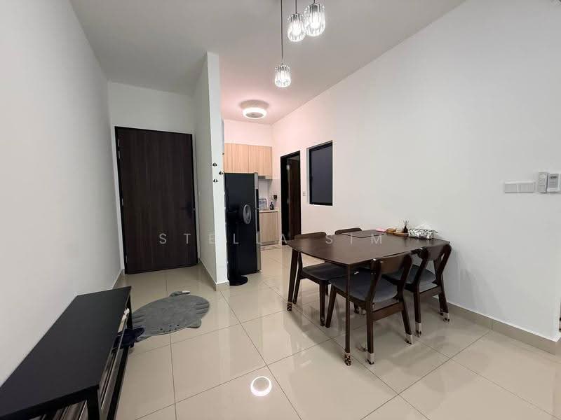 Kediaman Servis untuk Disewa di Veranda Residence - Stella Sim - Dining Room - PropertyGuru.com.my