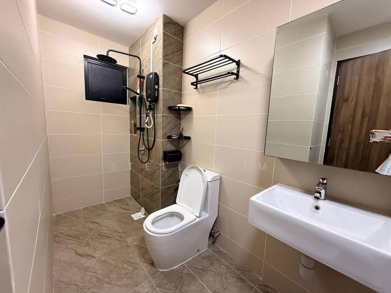 Kediaman Servis untuk Disewa di Veranda Residence - Stella Sim - Bathroom - PropertyGuru.com.my
