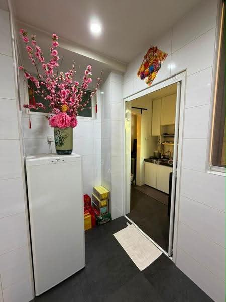 Service Residence for Sale at Saville @ Melawati - Zheng Hong Tan - Kitchen - PropertyGuru.com.my