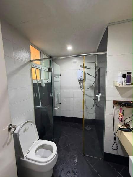 Service Residence for Sale at Saville @ Melawati - Zheng Hong Tan - Bathroom - PropertyGuru.com.my