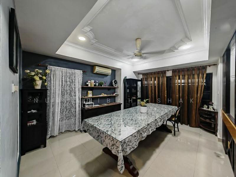 Bungalow House for Sale in Bandar Tun Razak (Cheras) - Nur Adibah Ishak - Dining Room - PropertyGuru.com.my