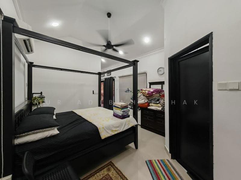 Bungalow House for Sale in Bandar Tun Razak (Cheras) - Nur Adibah Ishak - Bedroom - PropertyGuru.com.my