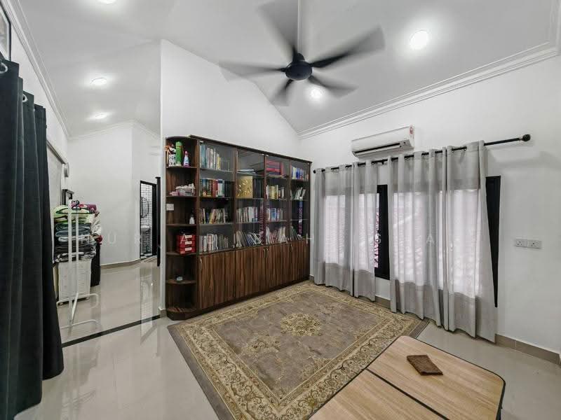 Bungalow House for Sale in Bandar Tun Razak (Cheras) - Nur Adibah Ishak - Study - PropertyGuru.com.my