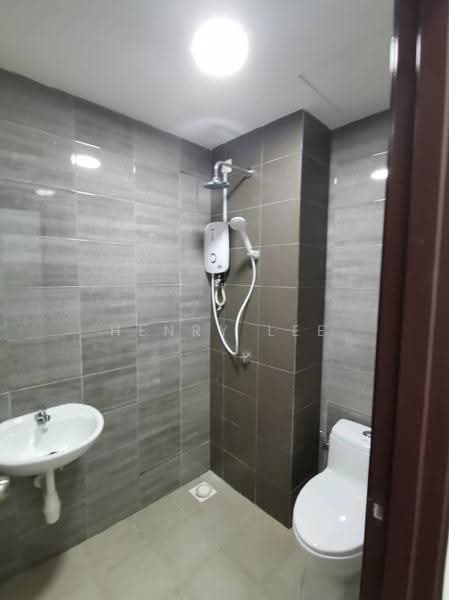 Service Residence for Rent at Symphony Tower (Menara Simfoni) - Henry Lee - Bathroom - PropertyGuru.com.my