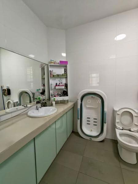 2-storey Terraced House for Sale in Taman Impian Emas (Skudai) - Annie Low - Bathroom - PropertyGuru.com.my