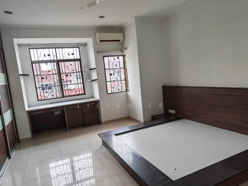 2-storey Terraced House for Rent in Putra Heights (Subang Jaya) - Lilian Ee - Master Bedroom - PropertyGuru.com.my
