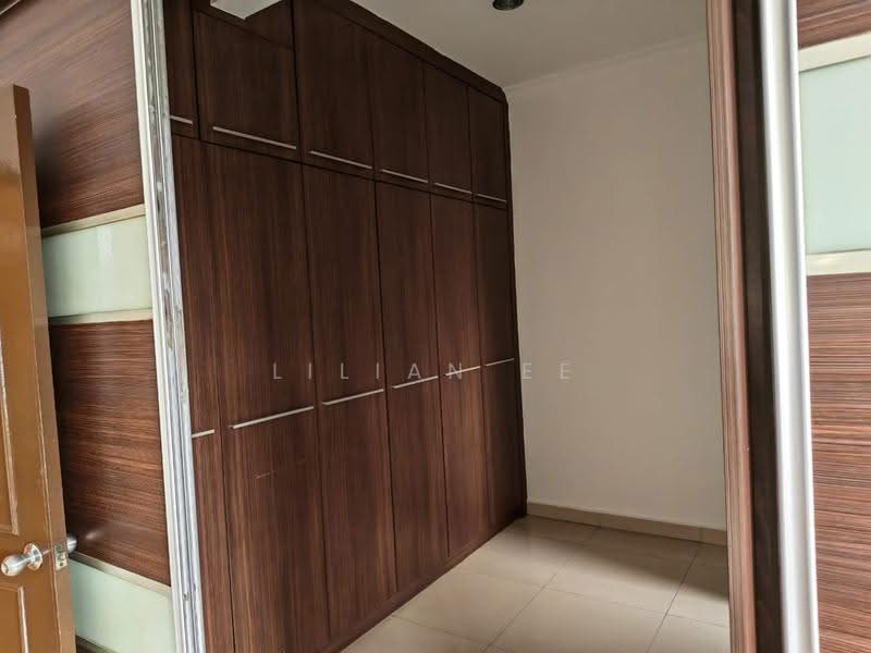 2-storey Terraced House for Rent in Putra Heights (Subang Jaya) - Lilian Ee - Master Room Built-in Wardrobe - PropertyGuru.com.my