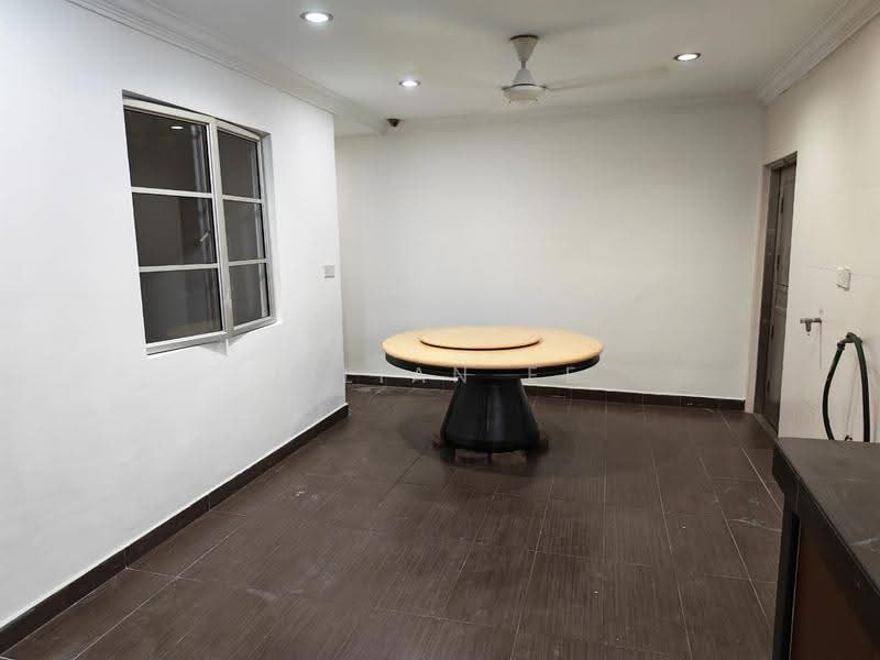 2-storey Terraced House for Rent in Putra Heights (Subang Jaya) - Lilian Ee - Dining Room - PropertyGuru.com.my