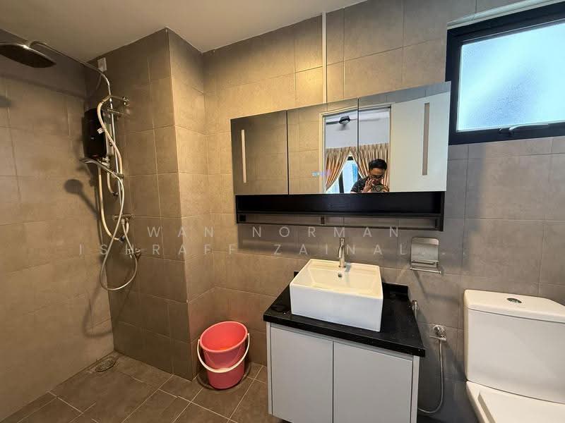 Kondominium untuk Disewa di Residensi Alamanda - Wan Norman Ishraff Zainal Abidin - Bathroom - PropertyGuru.com.my