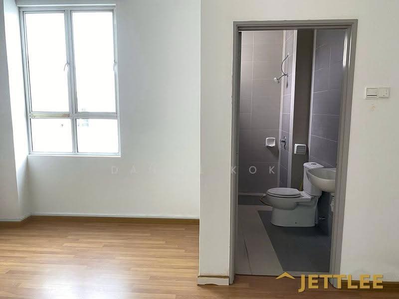 Rumah Berkembar untuk Dijual di Canary Garden (Klang) - Daniel Kok - Bathroom - PropertyGuru.com.my