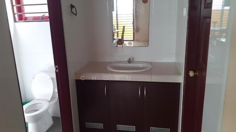 Bungalow House for Sale in Bukit Angkat (Kajang) - Chong . - Bathroom - PropertyGuru.com.my