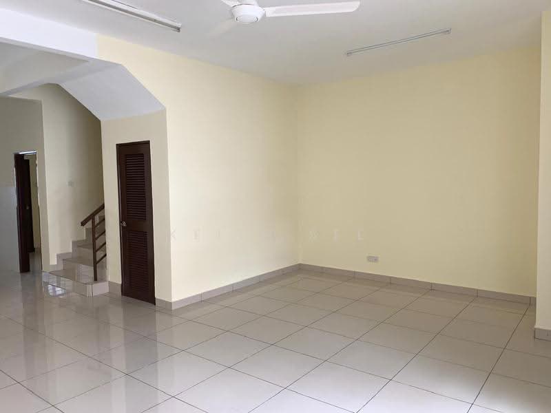 Rumah Teres untuk Disewa di Bandar Puteri Klang (Klang) - Keith See - Living Room - PropertyGuru.com.my