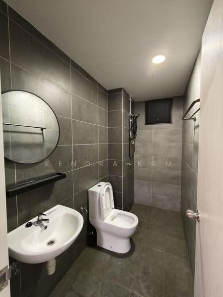Kediaman Servis untuk Disewa di Maxim Risen - Kendra Kam - Bathroom - PropertyGuru.com.my