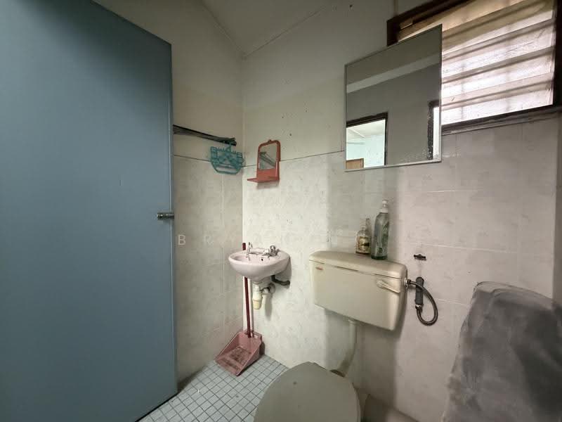 2-storey Terraced House for Sale in Pandan Indah (Selangor) - Bryan Ng - Bathroom - PropertyGuru.com.my