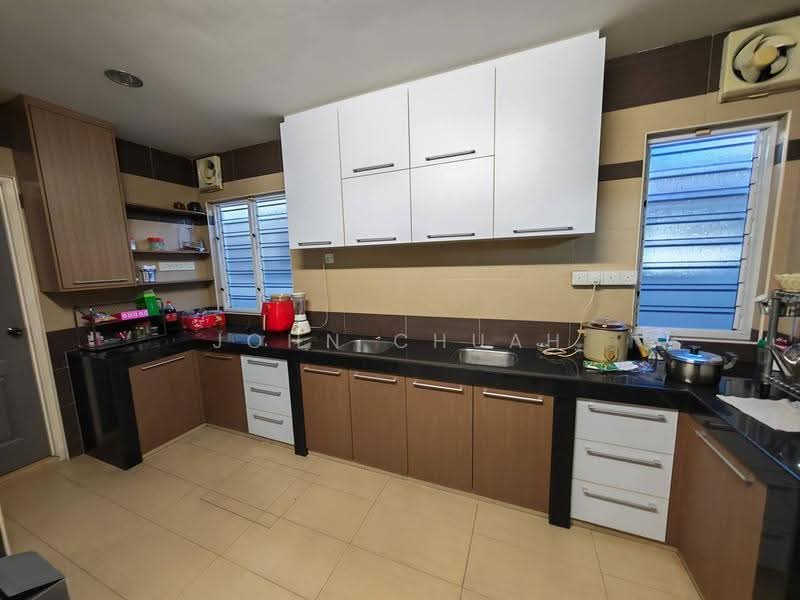 Semi-Detached House for Sale in Taman Pulai Mutiara (Simpang Pulai) - John Chuah - Kitchen - PropertyGuru.com.my