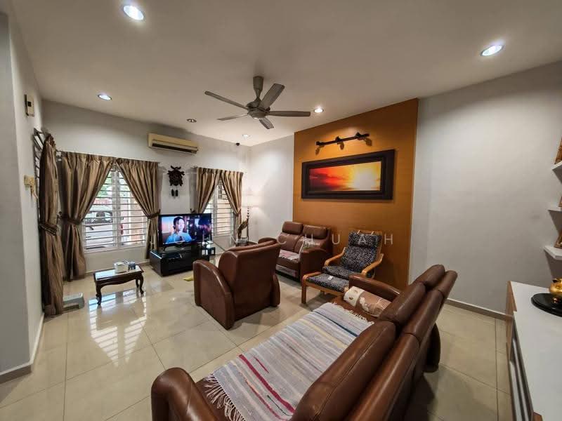 Semi-Detached House for Sale in Taman Pulai Mutiara (Simpang Pulai) - John Chuah - Living Room - PropertyGuru.com.my