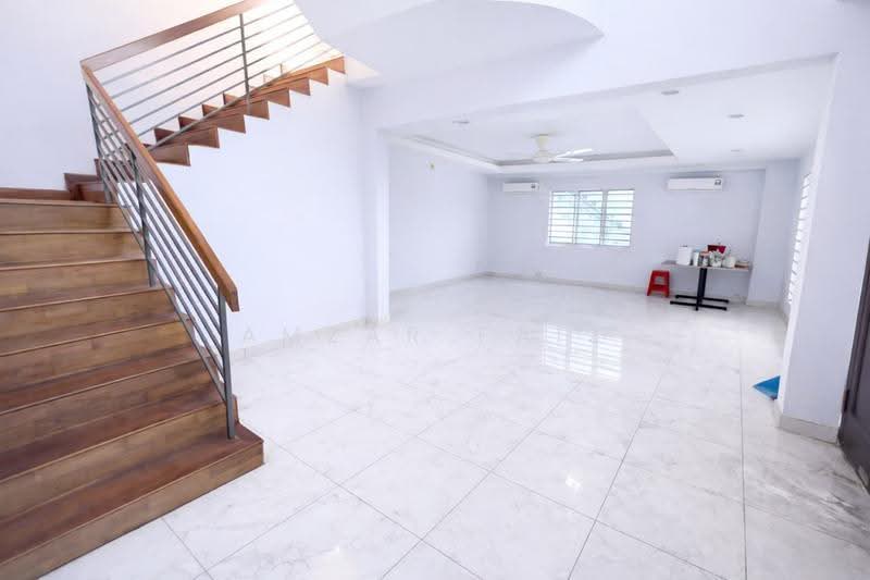 Semi-Detached House for Sale in Saujana Villa (Kajang) - Amzar Faiz - PropertyGuru.com.my