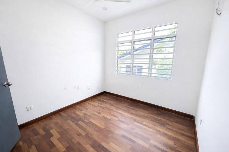Semi-Detached House for Sale in Saujana Villa (Kajang) - Amzar Faiz - PropertyGuru.com.my