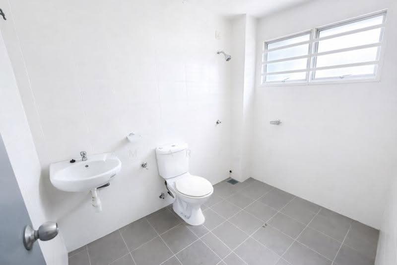 Semi-Detached House for Sale in Saujana Villa (Kajang) - Amzar Faiz - PropertyGuru.com.my