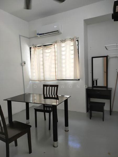 1-storey Terraced House for Rent in Kelana Jaya (Petaling Jaya) - Joey Wong - Dining Room - PropertyGuru.com.my