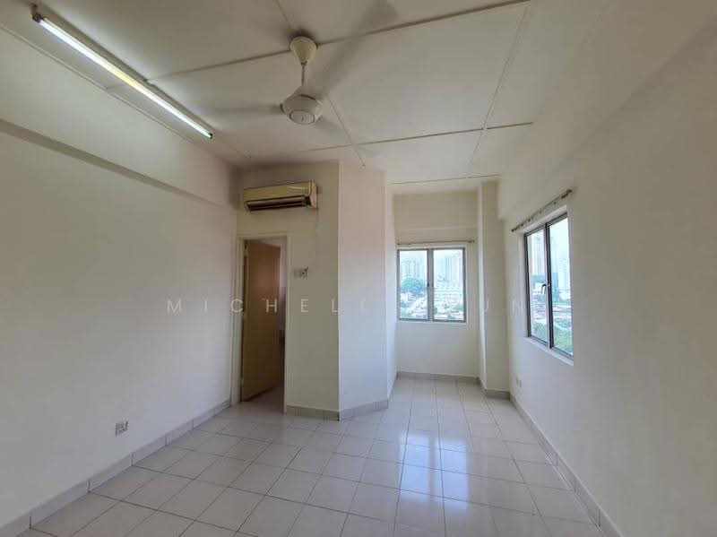 Apartment for Sale at Mandy Villa - Michelle Yun - Living Room - PropertyGuru.com.my