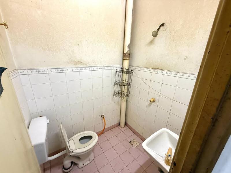 Rumah Teres 2-Tingkat untuk Dijual di Puncak Alam (Selangor) - Nazrin Hakimin - Bathroom - PropertyGuru.com.my