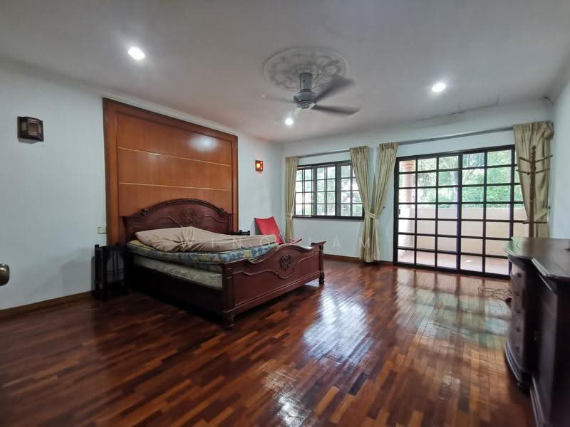Bungalow House for Sale in Taman Overseas Union (Taman Oug) (Jalan Klang Lama (Old Klang Road)) - Wing Lam - Bedroom - PropertyGuru.com.my