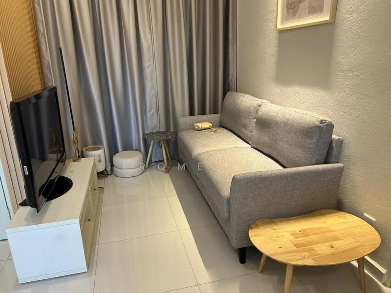 Flat for Rent at Lucky Garden - Jerome Eng - Living Room - PropertyGuru.com.my