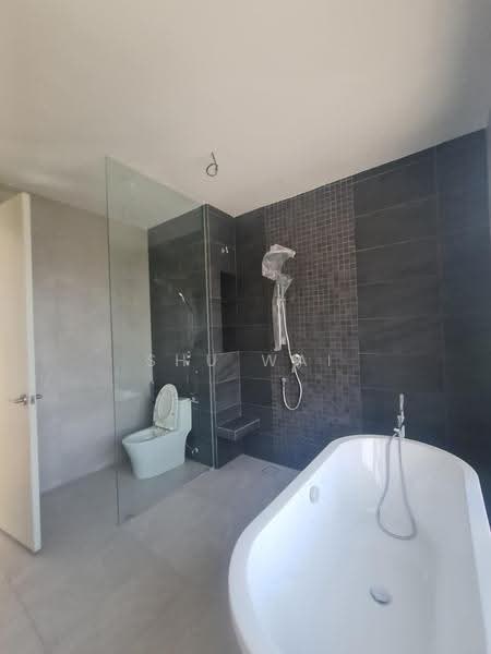 Rumah Banglo untuk Dijual di BANDAR PUCHONG JAYA (Puchong) - Shu Wai - Bathroom - PropertyGuru.com.my