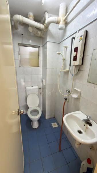 Flat for Sale at Flora Damansara Flat - Bryan Yeoh - Bathroom - PropertyGuru.com.my