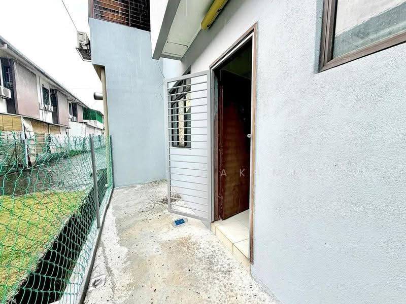 Rumah Teres untuk Dijual di Bandar Puteri Klang (Klang) - Nazrin Hakimin - Exterior - PropertyGuru.com.my