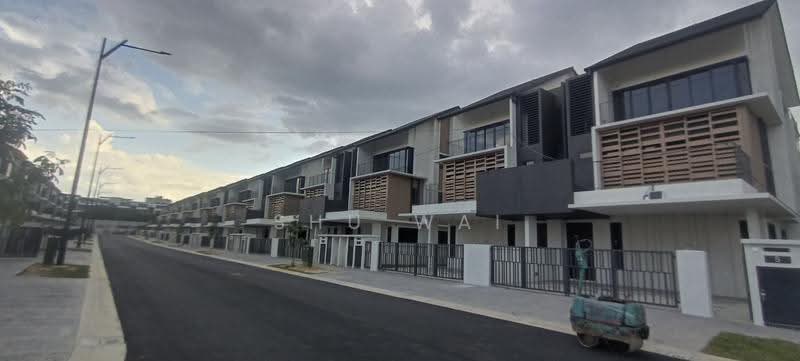 Semi-Detached House for Sale in Sri Petaling (Kuala Lumpur) - Shu Wai - Exterior - PropertyGuru.com.my