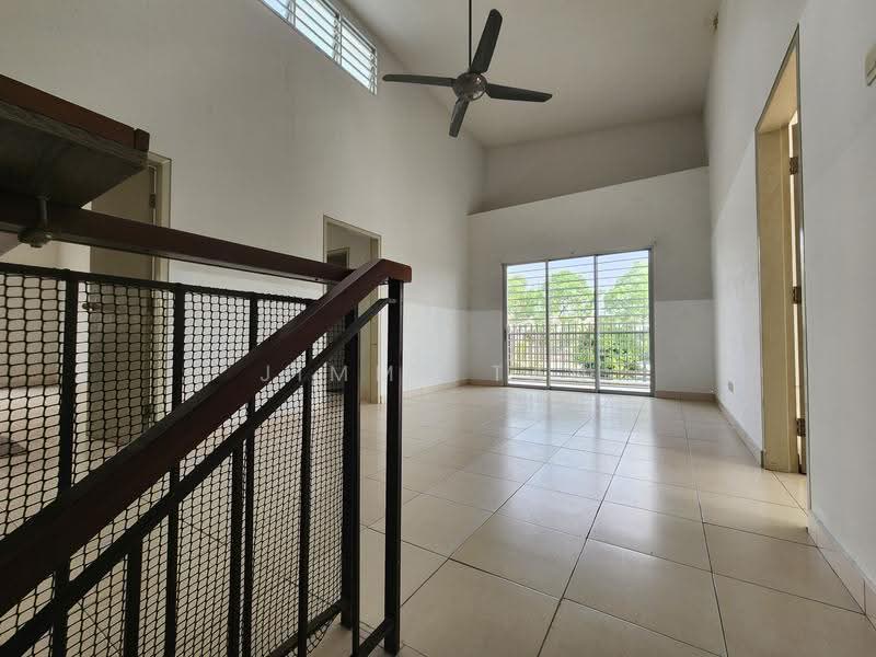 Rumah Teres 2-Tingkat untuk Dijual di Bandar Seri Coalfields (Sungai Buloh) - Jimmy Tan - Living Room - PropertyGuru.com.my