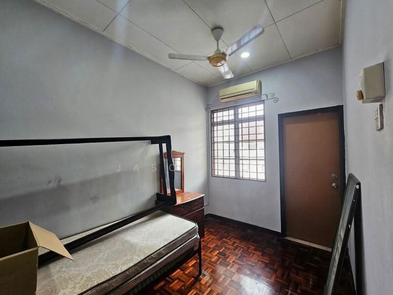 Rumah Teres 2-Tingkat untuk Disewa di Putra Heights (Subang Jaya) - Jason Ooi - Bedroom - PropertyGuru.com.my
