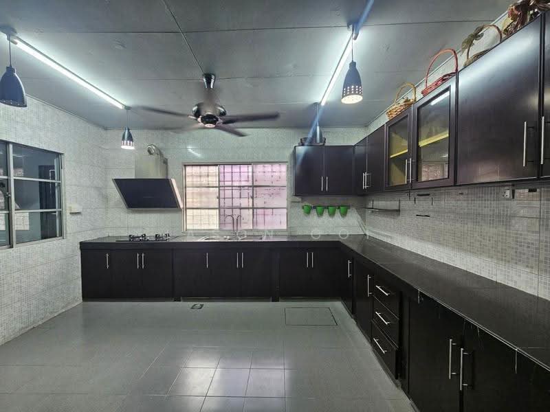 Rumah Teres 2-Tingkat untuk Disewa di Putra Heights (Subang Jaya) - Jason Ooi - Kitchen - PropertyGuru.com.my
