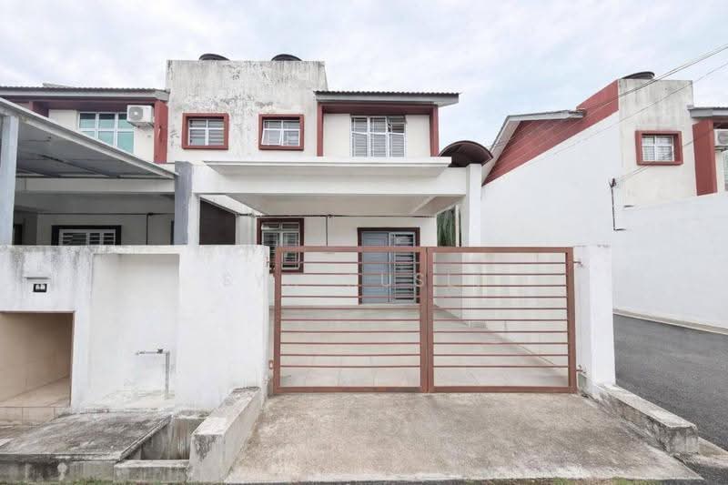 Rumah Teres 2-Tingkat untuk Disewa di Sepang (Selangor) - Sya Rusli - Exterior - PropertyGuru.com.my