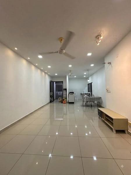 Kondominium untuk Disewa di The Henge - Hermione Ngan - Living Room - PropertyGuru.com.my