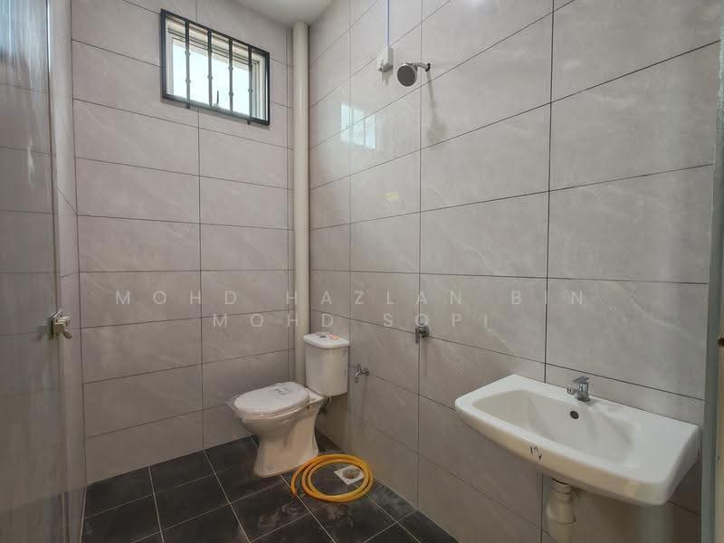 Rumah Banglo untuk Disewa di Sik (Kedah) - Mohd Hazlan bin Mohd Sopi - Bathroom - PropertyGuru.com.my