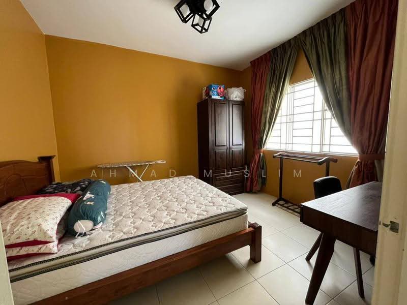 Condominium for Sale at Platinum Lake PV 12 - Ahmad Muslim - Bedroom - PropertyGuru.com.my