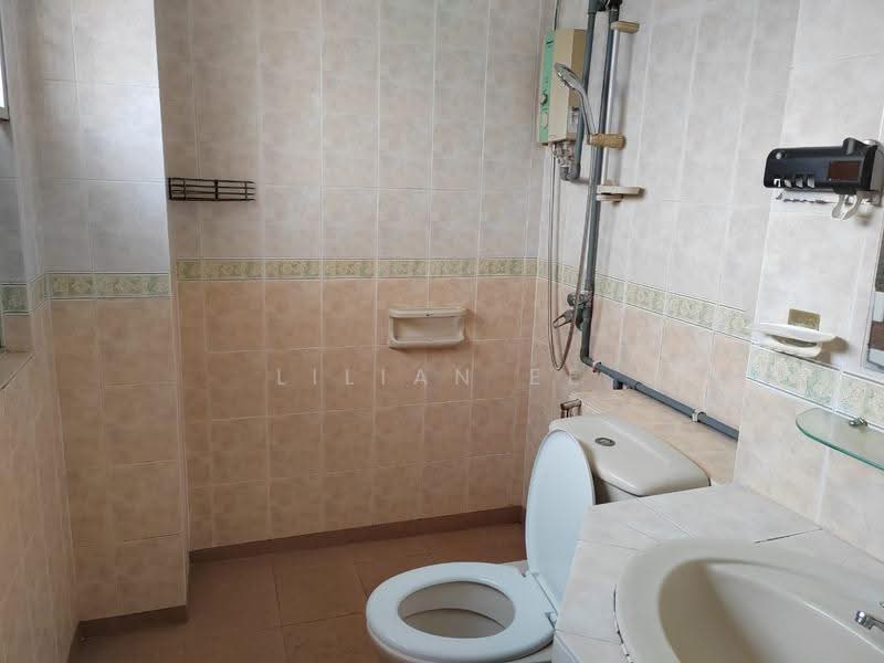 2-storey Terraced House for Rent in Putra Heights (Subang Jaya) - Lilian Ee - Master Bathroom - PropertyGuru.com.my